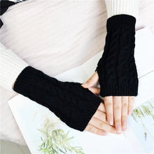 Women’s Faux Fur Arm Warmers – Plush Soft Cuffs – Elastic Winter Accessory